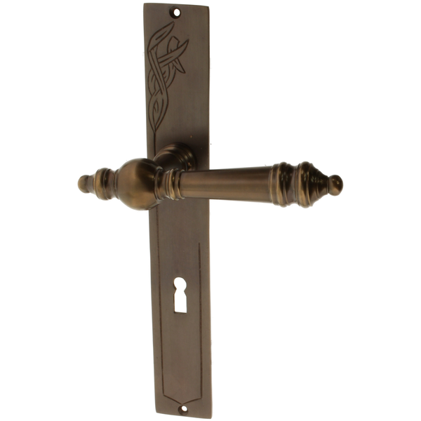 Zimmertürgarnitur Lischanahütte in Messing, antik