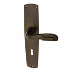 Zimmertürbeschlag dunkel patiniert aus Messing braun außergewöhnliche Form