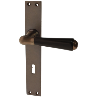 Zimmertürgarnitur Grunder in Messing, antik