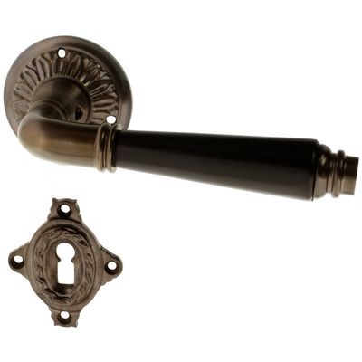 Türbeschlag braun aus Messing dunkel patiniert elegantes Design
