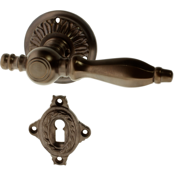 Zimmertürbeschlag aus Messing - Gründerzeit - rautenförmiges Design